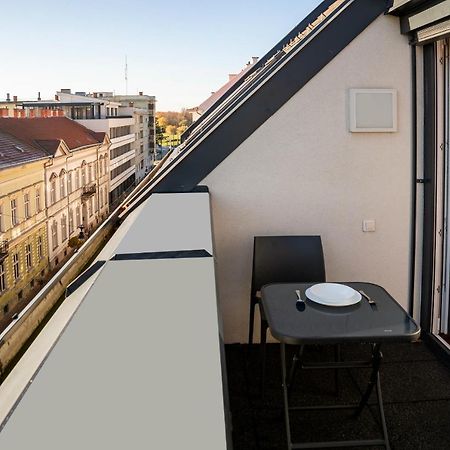 גיור Dream Apartman 1 With Free Parking מראה חיצוני תמונה