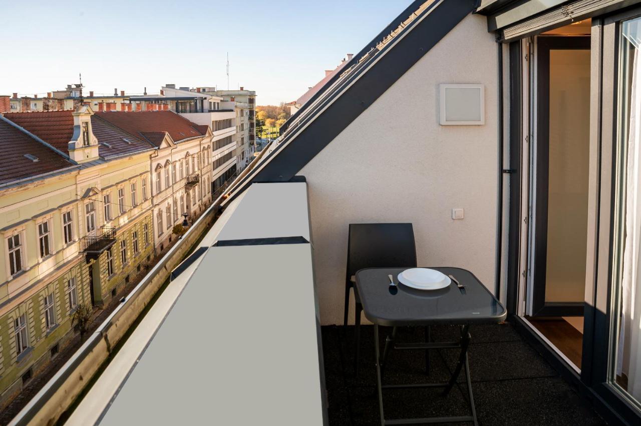 גיור Dream Apartman 1 With Free Parking מראה חיצוני תמונה