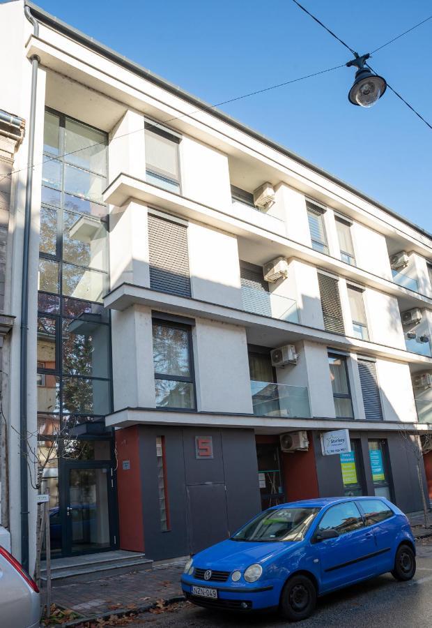 גיור Dream Apartman 1 With Free Parking מראה חיצוני תמונה